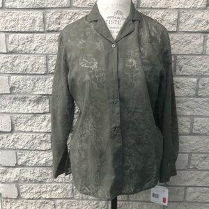 NWT Liz Claiborne Botanical Top PM4